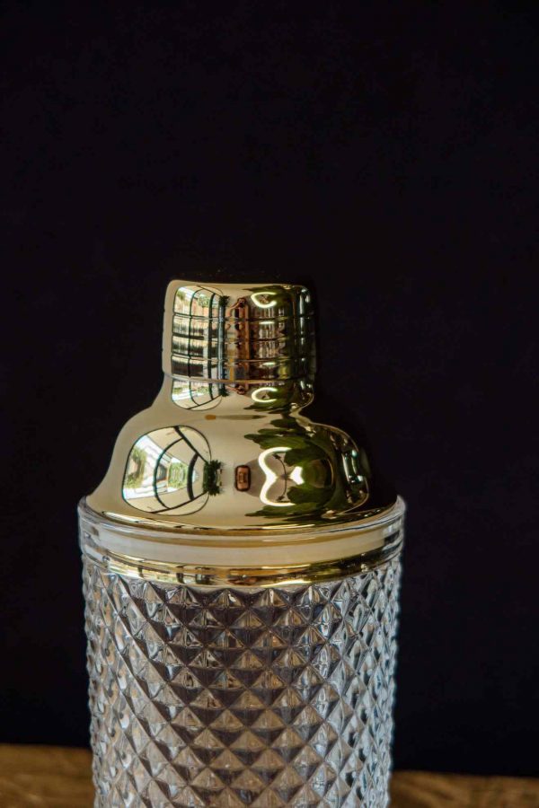 Exquisite 'Gold' Glass Shaker - Luxurious and Stylish Cocktail Mixer for Home Bartenders - Add a Touch of Elegance to Your Bar Cart!