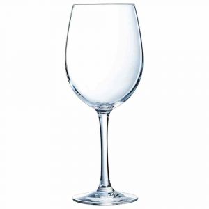 Experience luxury with our Cabernet red wine glass, perfect for savoring your favorite red wines. 47cl capacity for a delightful drinking experience.