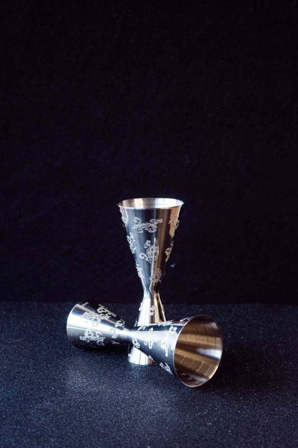 Exquisite Carven Silver Jug 30/60 - Elegant design, perfect for serving drinks in style. Buy now and add luxury to your home decor!