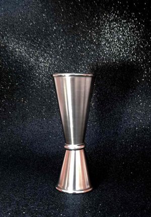 Exquisite Japanese Jug 25/50 for Elegantly Serving Beverages - Handcrafted Excellence for Your Home Bar or Kitchen - Buy Online Now!