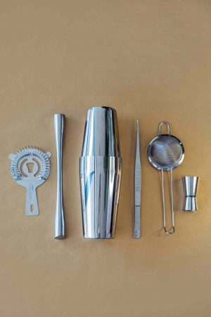 Enhance your home bar with our exquisite Premium Prata Bar Kit - the perfect mix of style and functionality!