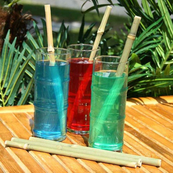 Reusable eco-friendly bamboo straw for sustainable sipping, 100% natural & durable - perfect for refreshing drinks on-the-go