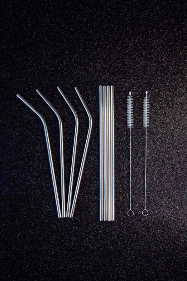 Reusable eco-friendly silver steel straws, set of 4, sustainable alternative to plastic, stainless steel drinking straws for cocktails and beverages